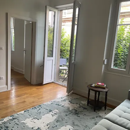 Little Paradise Apartament *